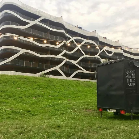 Luxury With An Amazing River View + Free Parking