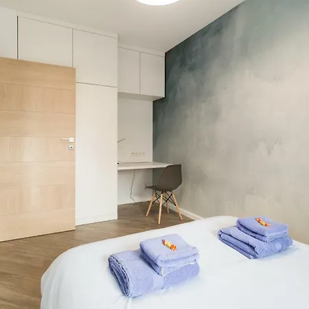 Apartment Luxury With An Amazing River View + Free Parking