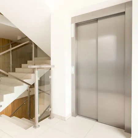 Luxury With An Amazing River View + Free Parking Daire *